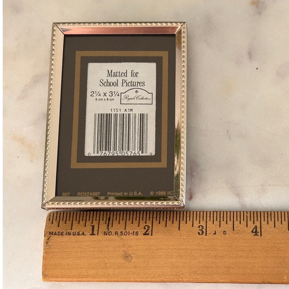 Vintage Intercraft Royale Collection Brass Metal Beaded Photo Frame 2.25x3.25